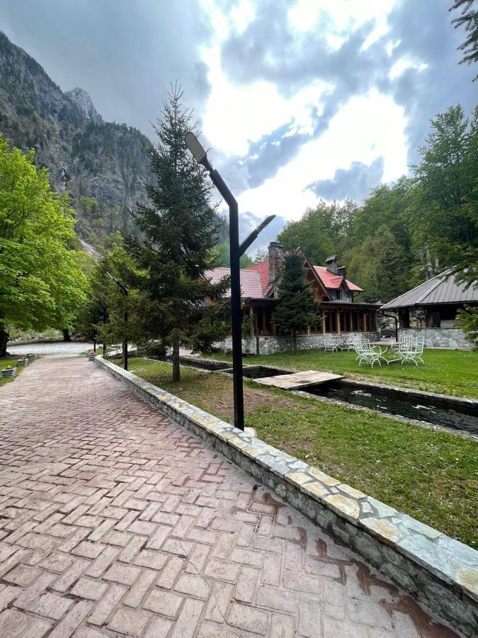 Bujtine-Restorant Rilindja Valbone Hotel Esterno foto