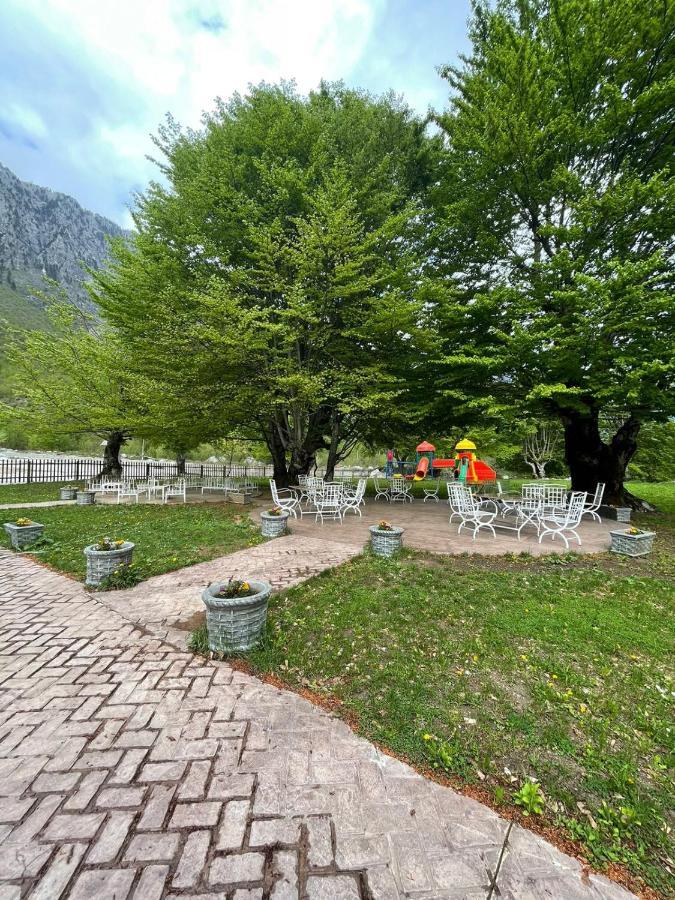 Bujtine-Restorant Rilindja Valbone Hotel Esterno foto